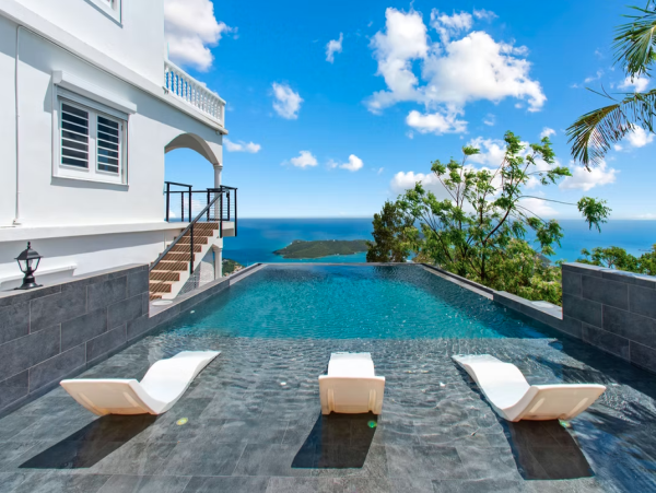 Luxurious Villa With Spectacular Views in St. Thomas